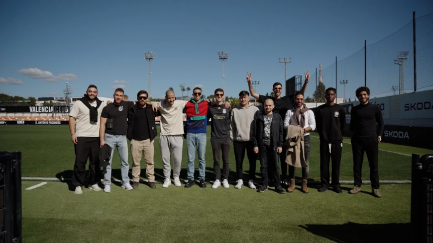 GBSB Global Students Visit Valencia CF train court picture